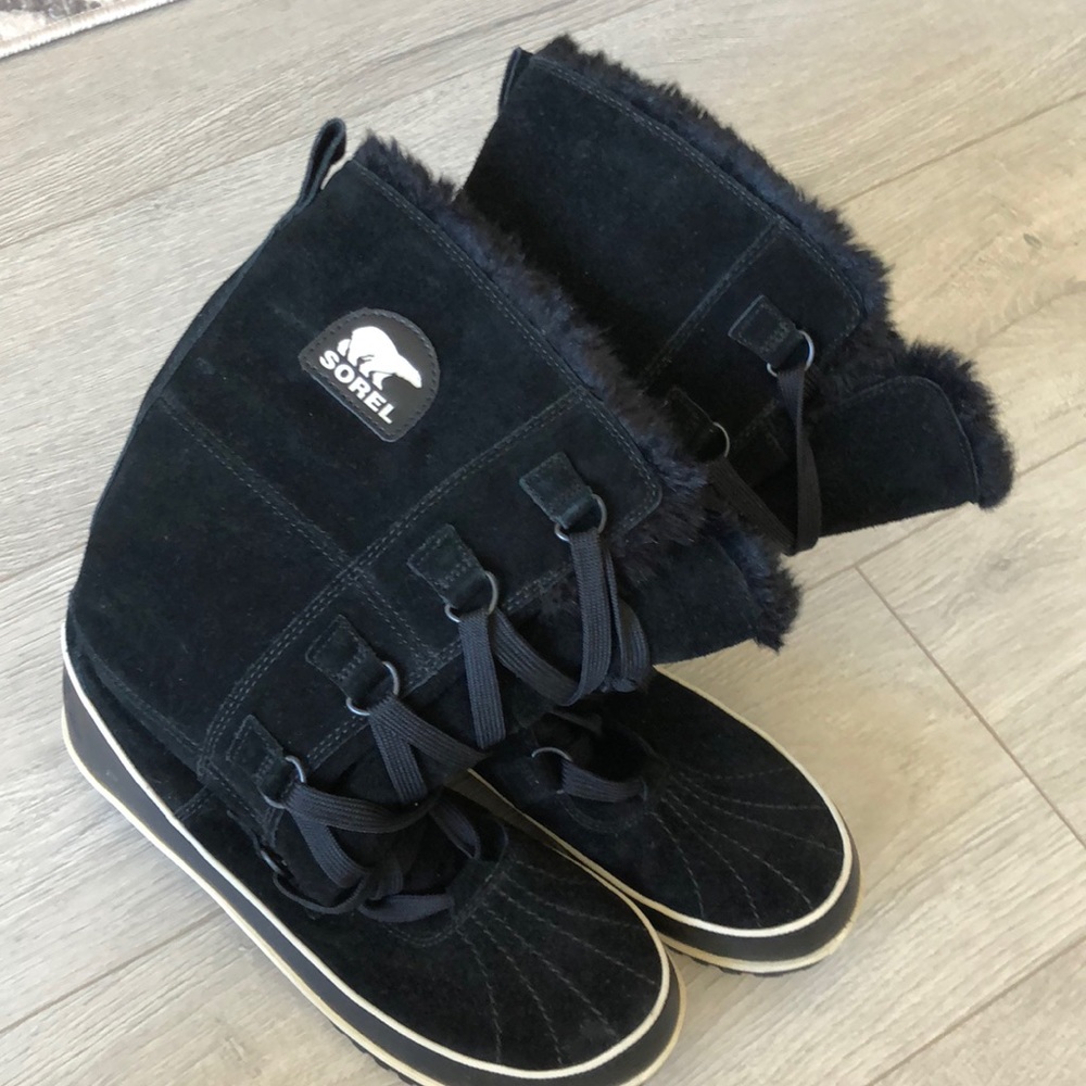 Sorel tall winter boot- worn less than 5 times
